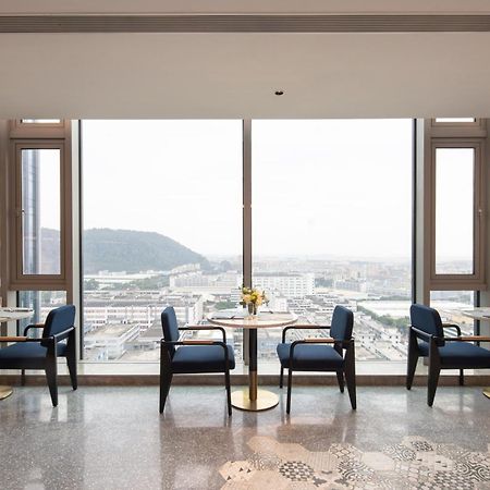Hilton Garden Inn Shenzhen Airport,Enjoy 24-Hour One Way Free Delivery From Hotel To Shenzhen Baoan Airport On The Hour Exteriör bild