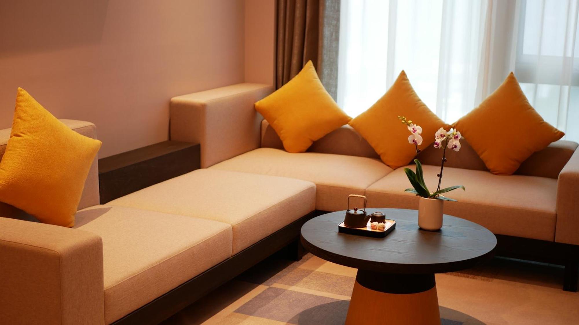 Hilton Garden Inn Shenzhen Airport,Enjoy 24-Hour One Way Free Delivery From Hotel To Shenzhen Baoan Airport On The Hour Exteriör bild