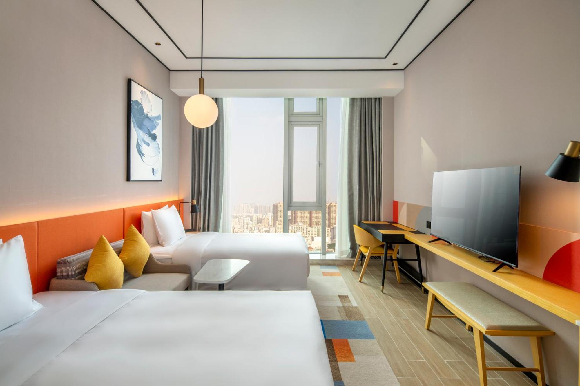Hilton Garden Inn Shenzhen Airport,Enjoy 24-Hour One Way Free Delivery From Hotel To Shenzhen Baoan Airport On The Hour Exteriör bild