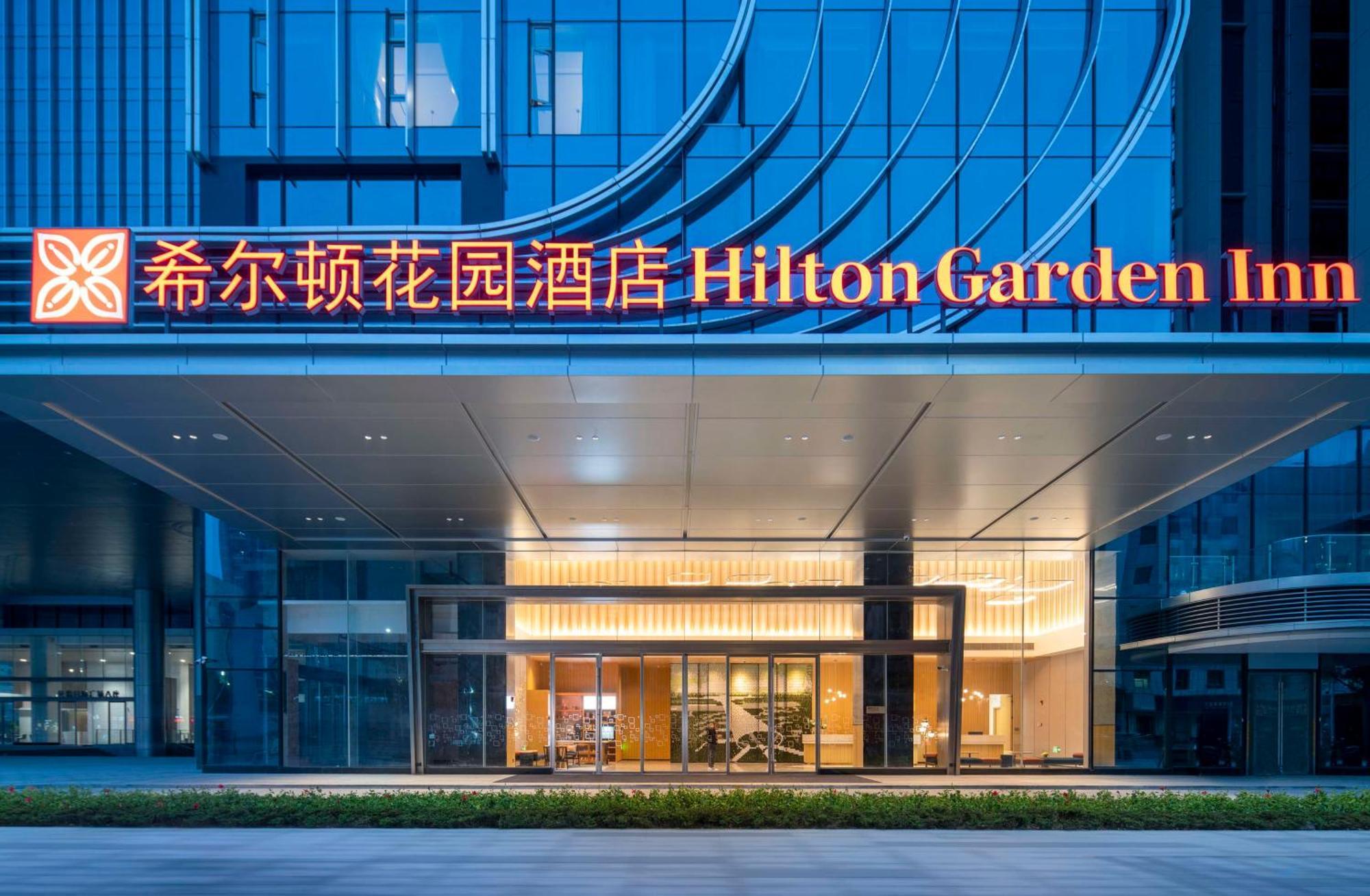 Hilton Garden Inn Shenzhen Airport,Enjoy 24-Hour One Way Free Delivery From Hotel To Shenzhen Baoan Airport On The Hour Exteriör bild