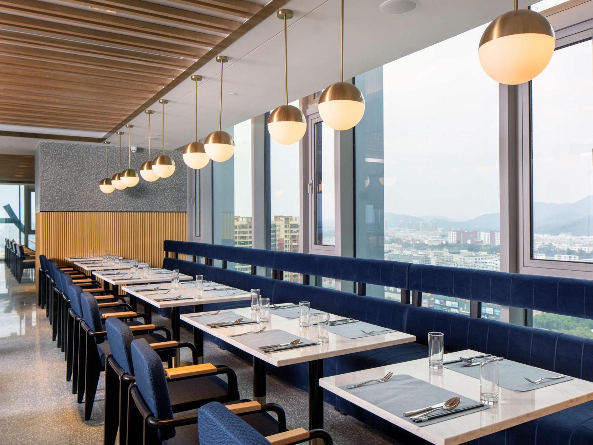 Hilton Garden Inn Shenzhen Airport,Enjoy 24-Hour One Way Free Delivery From Hotel To Shenzhen Baoan Airport On The Hour Exteriör bild