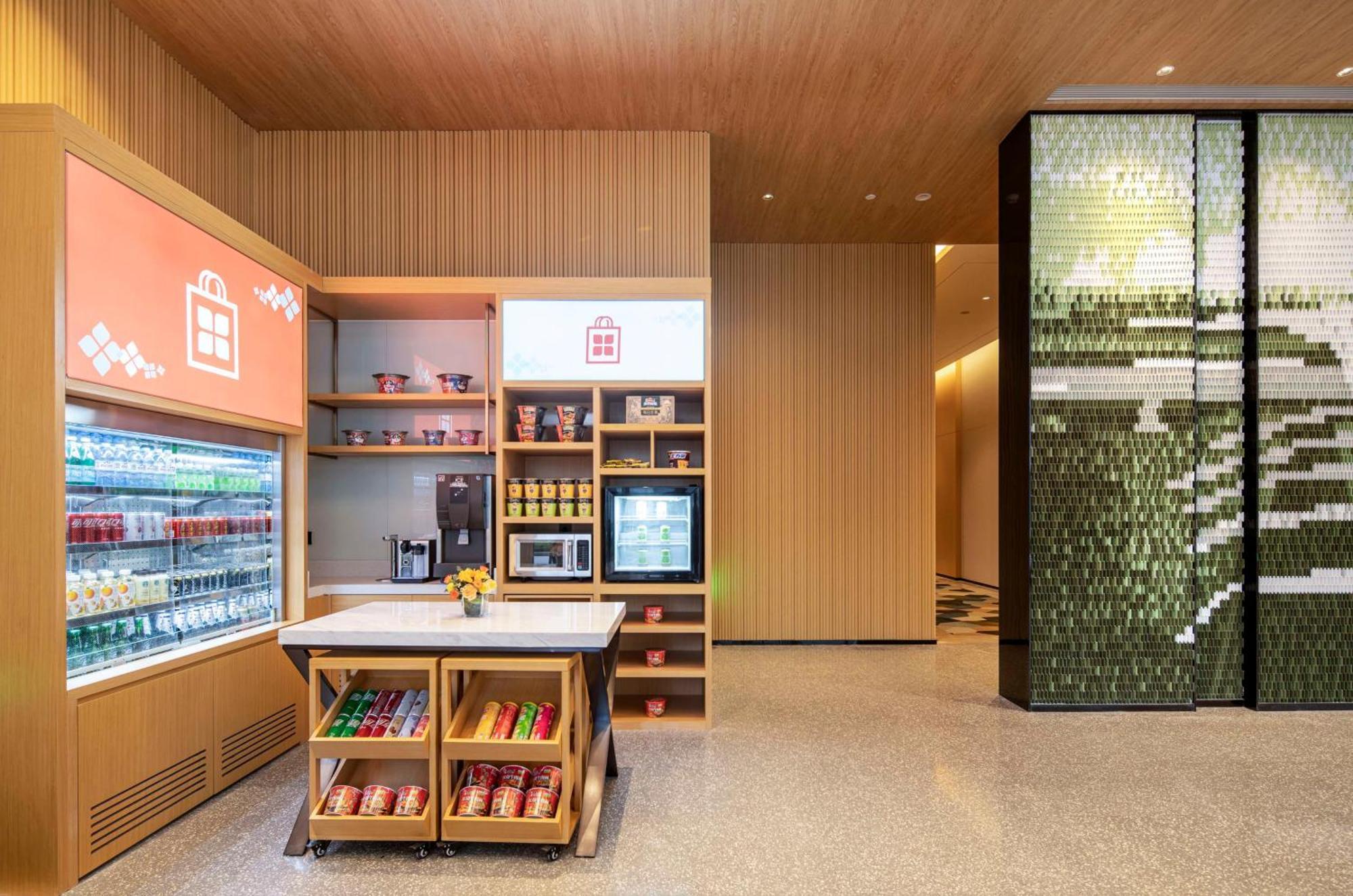 Hilton Garden Inn Shenzhen Airport,Enjoy 24-Hour One Way Free Delivery From Hotel To Shenzhen Baoan Airport On The Hour Exteriör bild