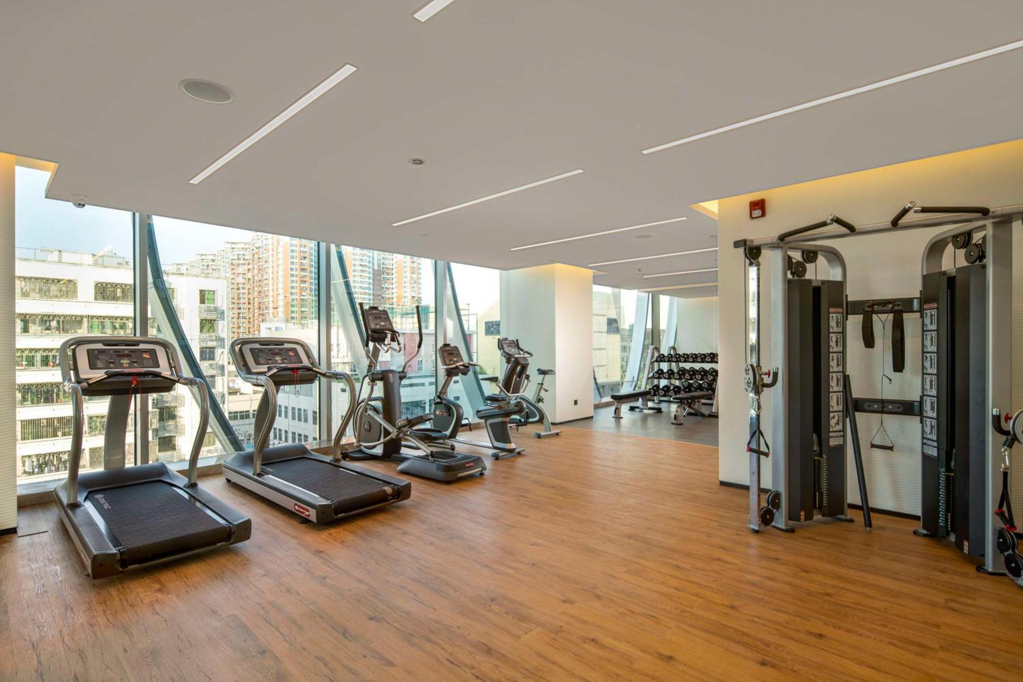 Hilton Garden Inn Shenzhen Airport,Enjoy 24-Hour One Way Free Delivery From Hotel To Shenzhen Baoan Airport On The Hour Exteriör bild